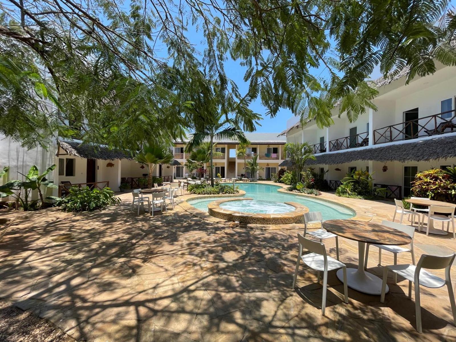 Kibanda Lodge And Beach Club 南威 外观 照片